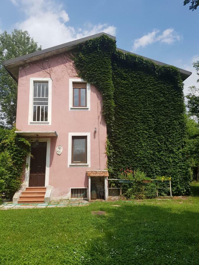 Le Case Nel Bosco Vanzago Kültér fotó